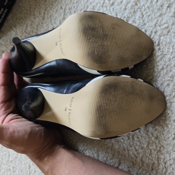 White House / Black Market Daughtry Heels - Picture 5 of 6